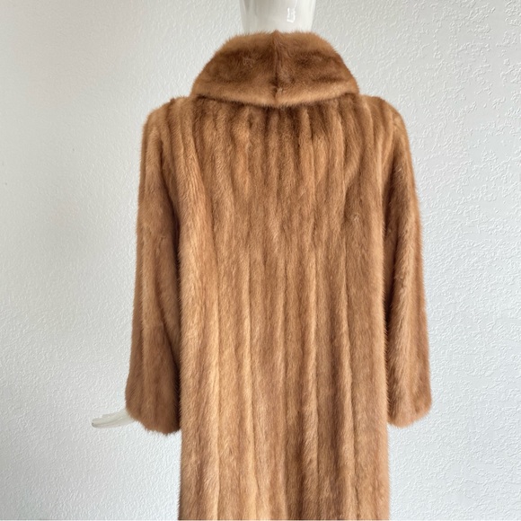 Brown Mink Fur Coat - Picture 2 of 11